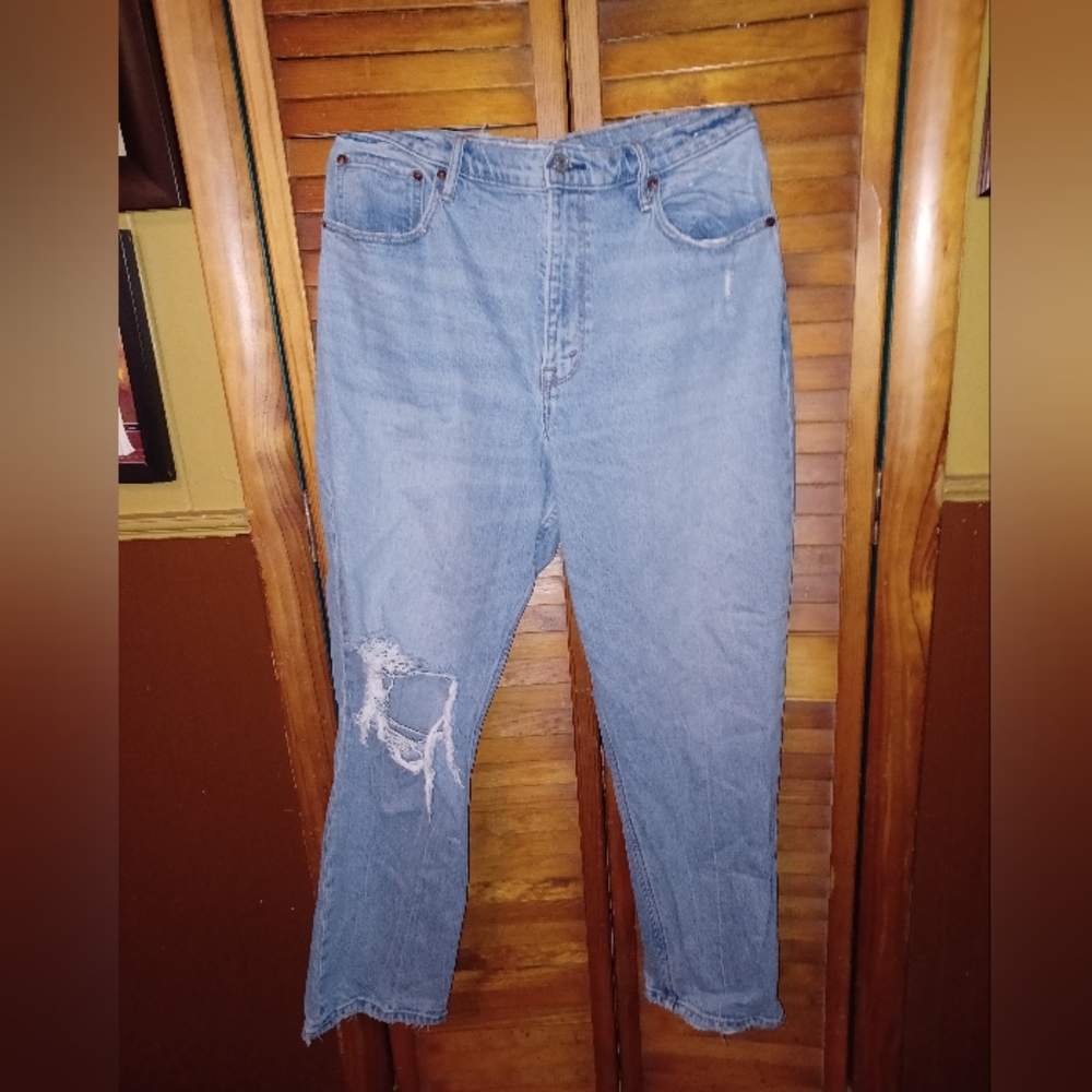 Vintage 90's Abercrombie & Fitch Light Blue Distressd Straight Leg Jeans Size 14